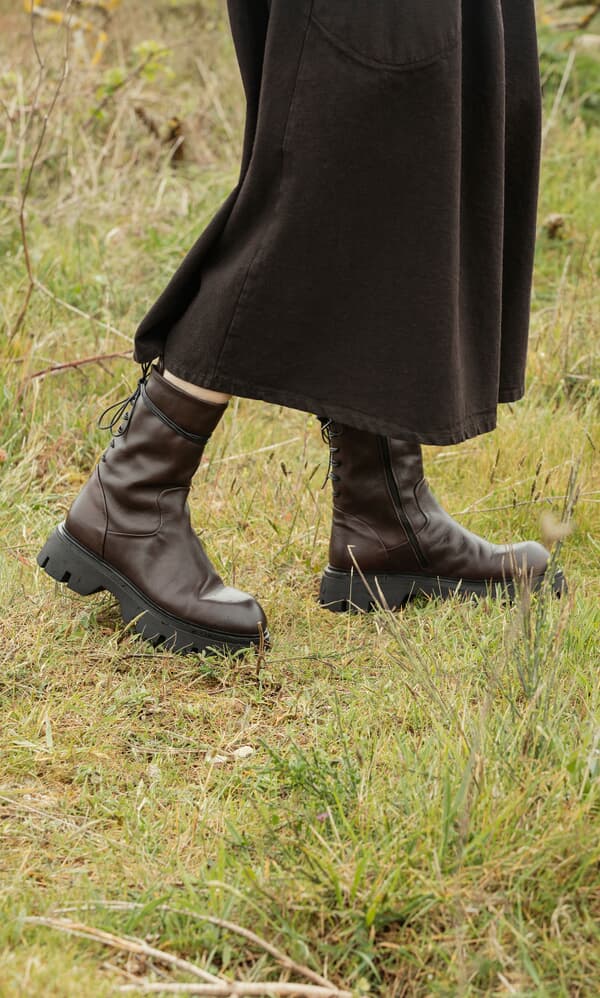 Paola Boots