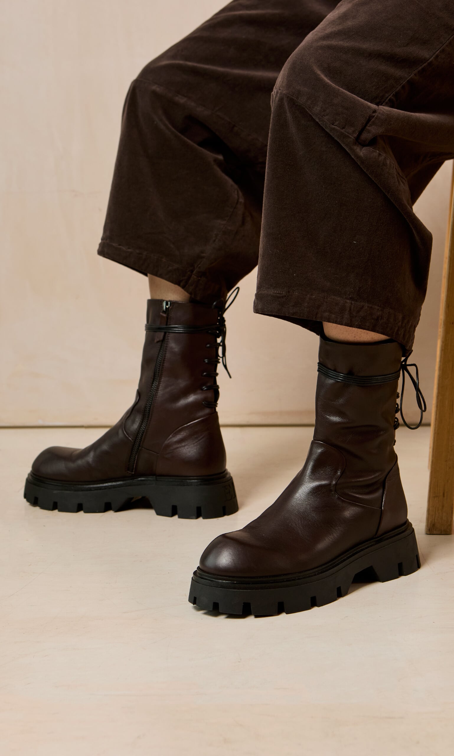 Paola Boots