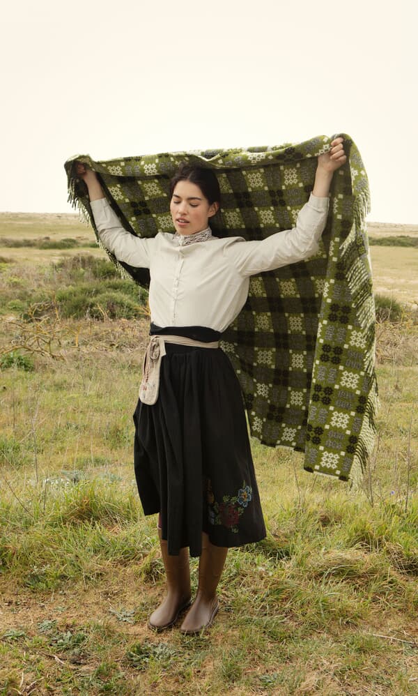 Welsh Blanket - Apple Green