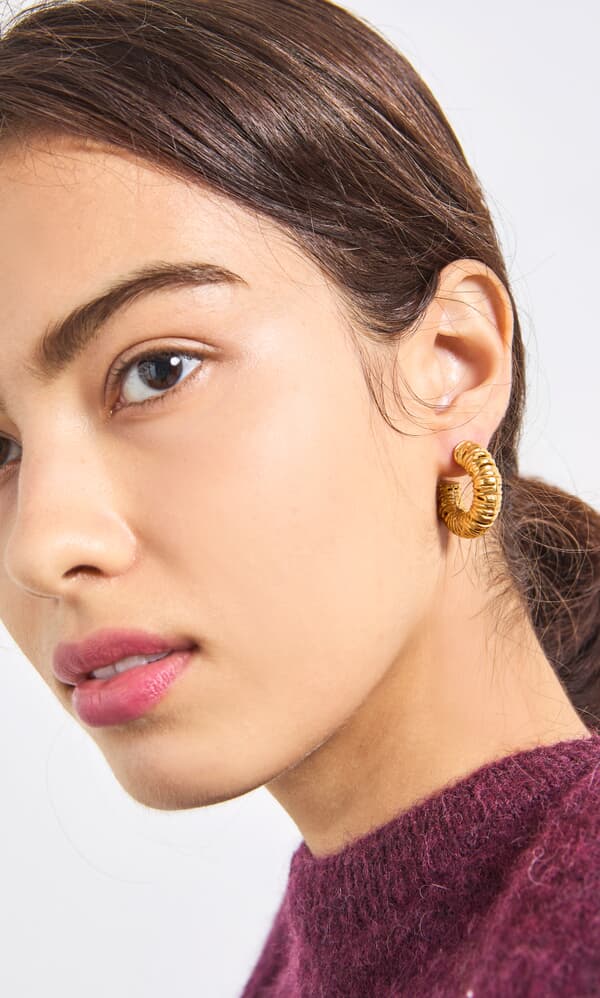 Lili Hoops