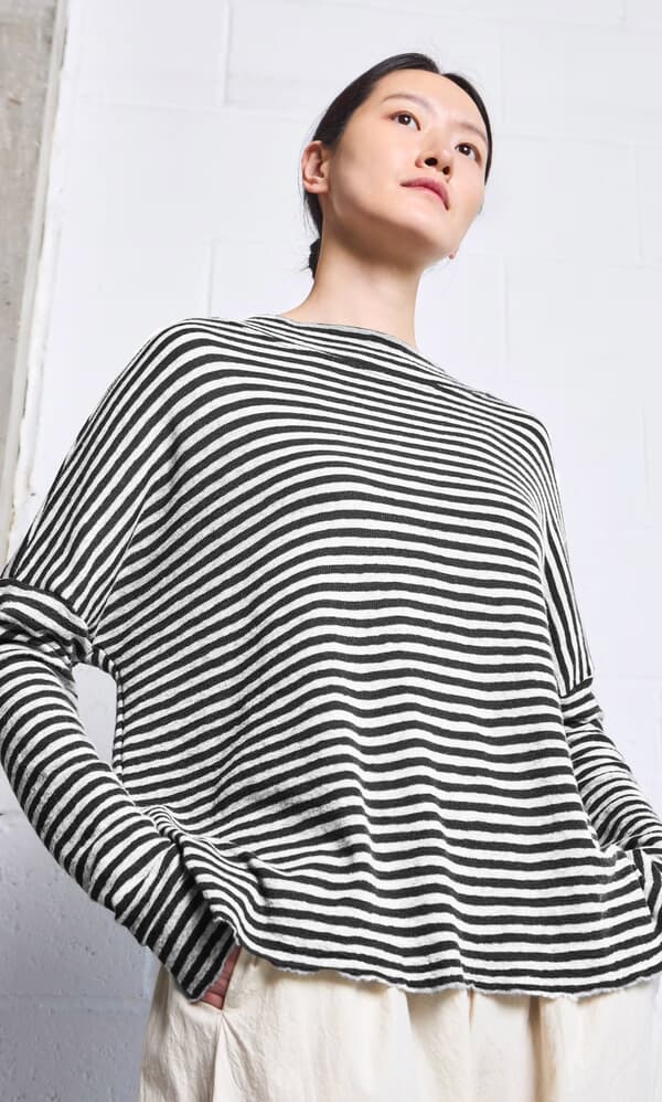 Ida Mockneck (black and white stripe)