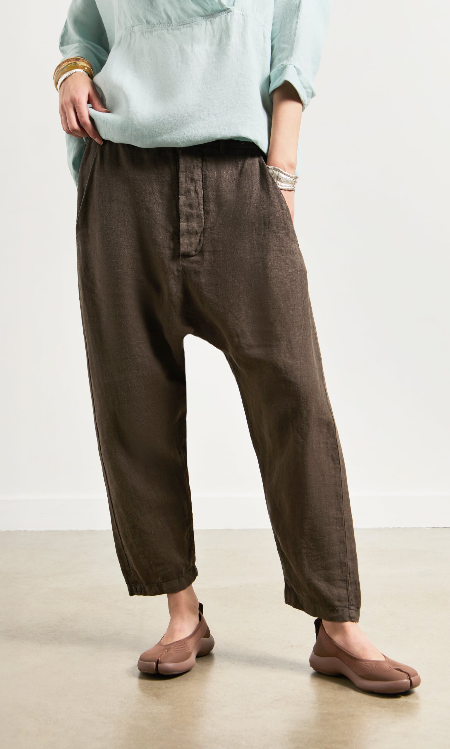 Caper Pants - Brown