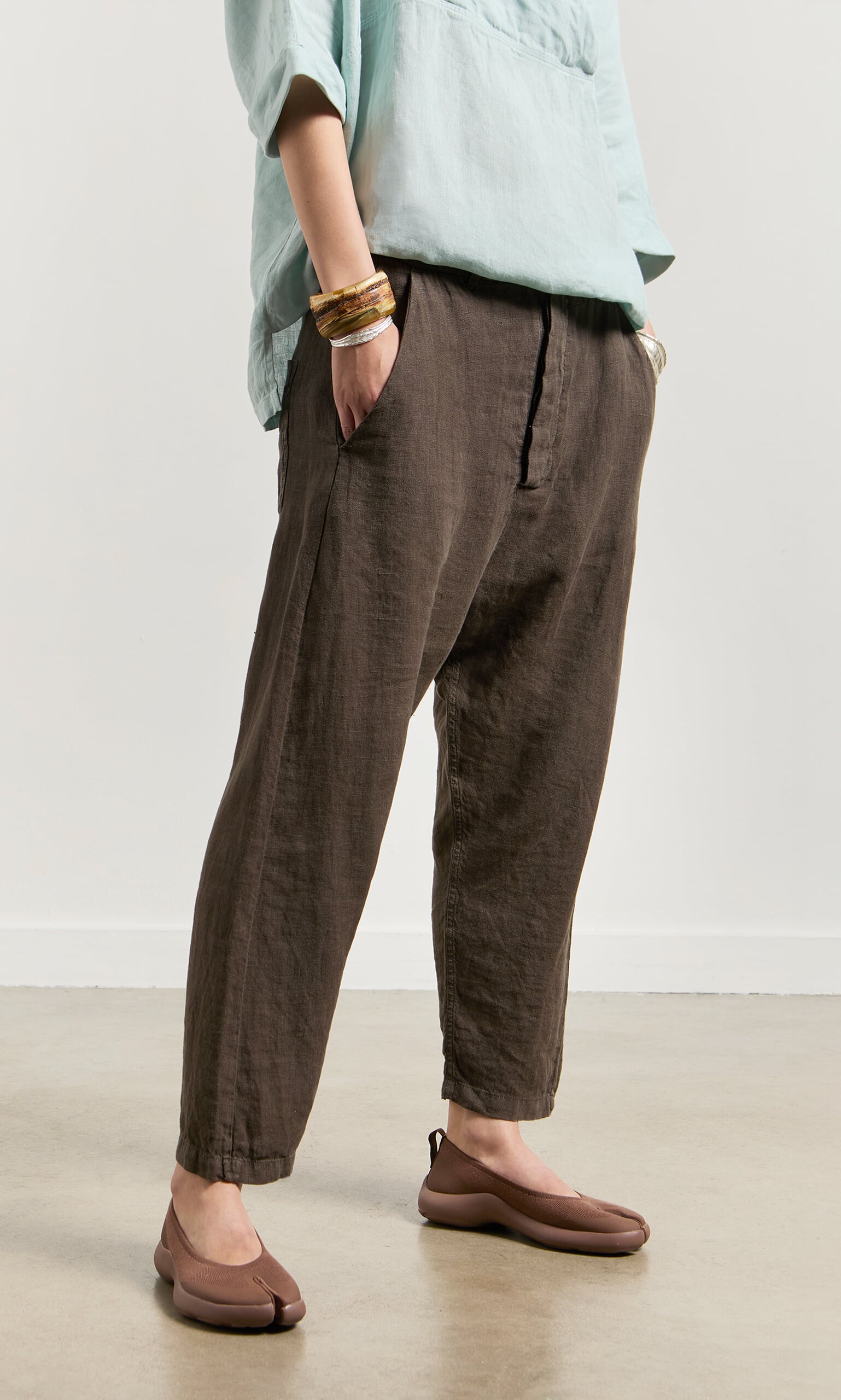 Caper Pants - Brown