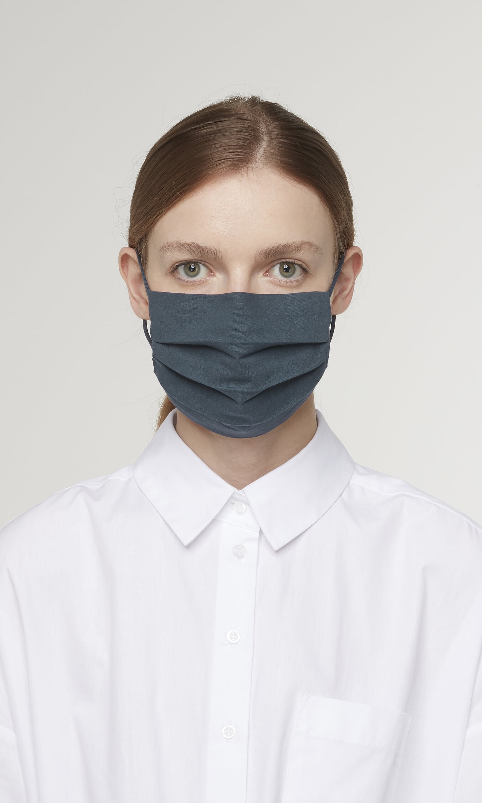 Pleated face mask & pouch - indigo