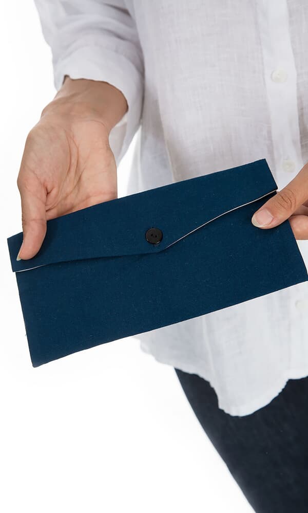 Pleated face mask & pouch - indigo