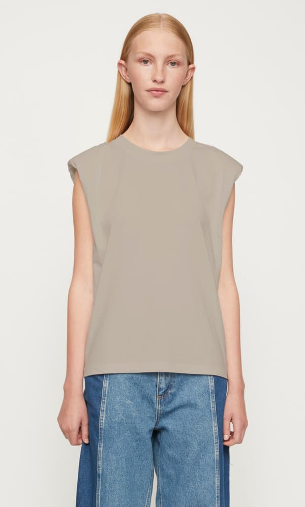 Sleeveless tee